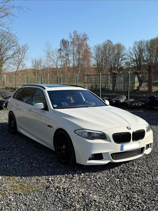 Gebraucht BMW 525 218 PS (160 kW) 2012 Weiß Kombi