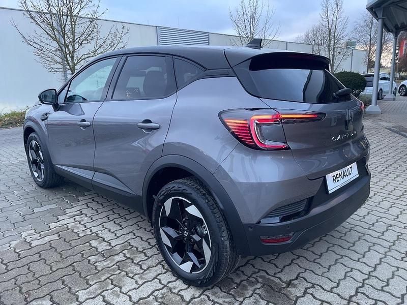 Neu Renault Captur 91 PS (66 kW) 2025 Stahlgrau mit dach in black pearlschwarz (grau) SUV