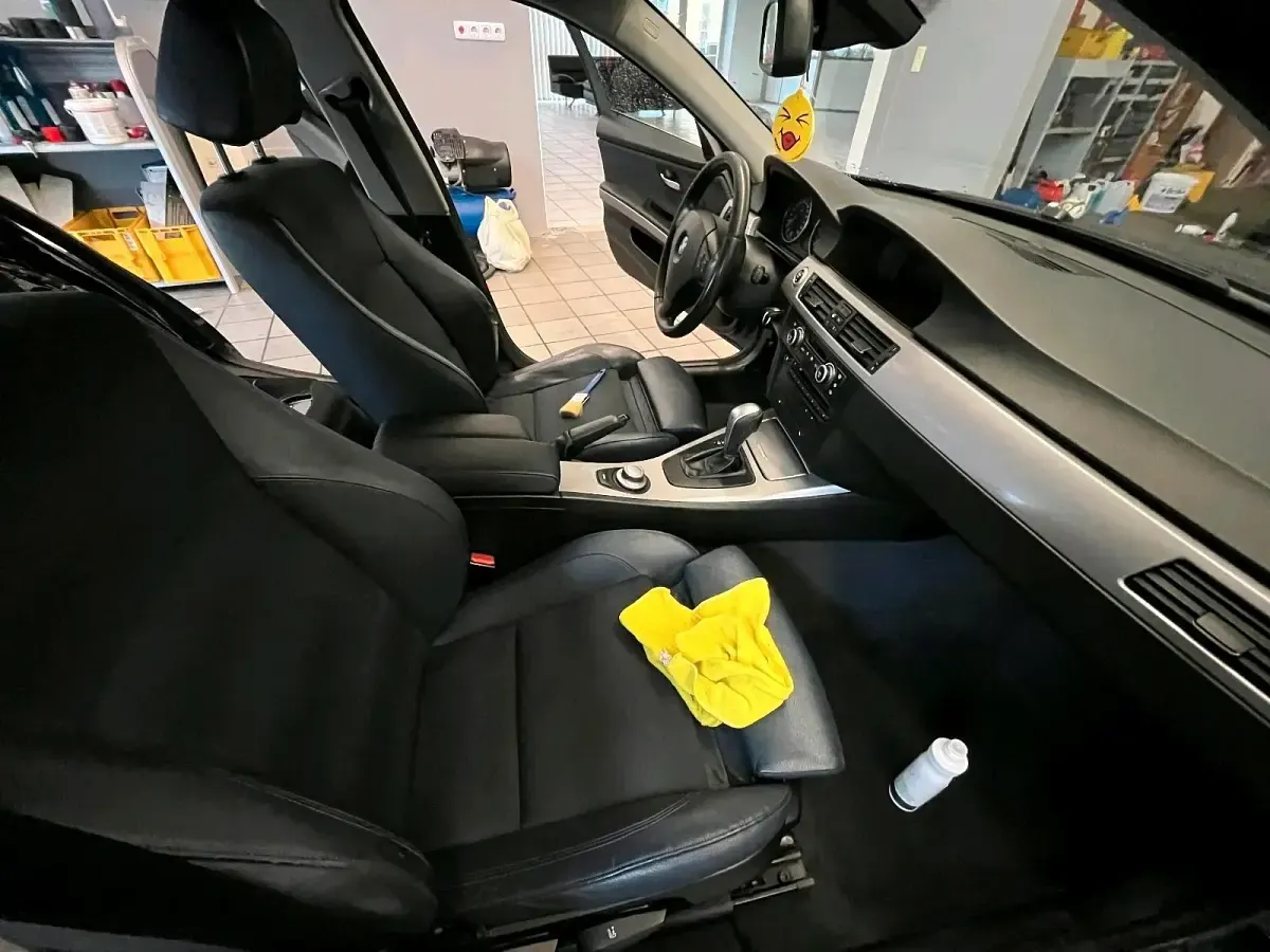 Gebraucht BMW 325 194 PS (142 kW) 2007 Blau Kombi