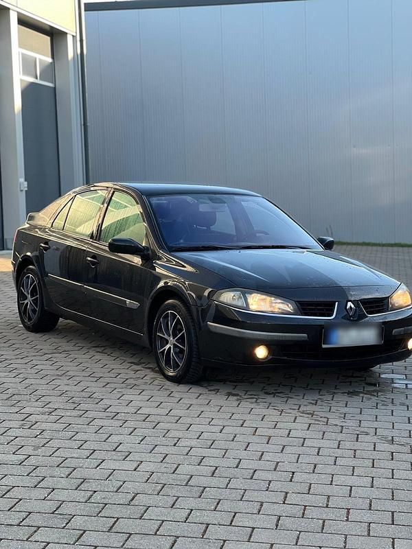 Schwarz Gebraucht 2006 Renault Laguna II Limousine | 450 € (Guter Preis) - Bild 1/4