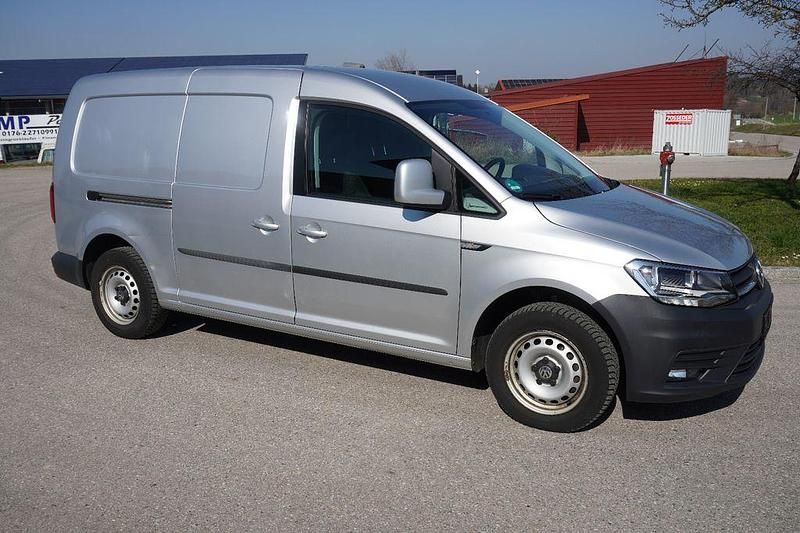 Gebraucht VW Caddy Maxi 102 PS (75 kW) 2019 Silber Van / Kleinbus