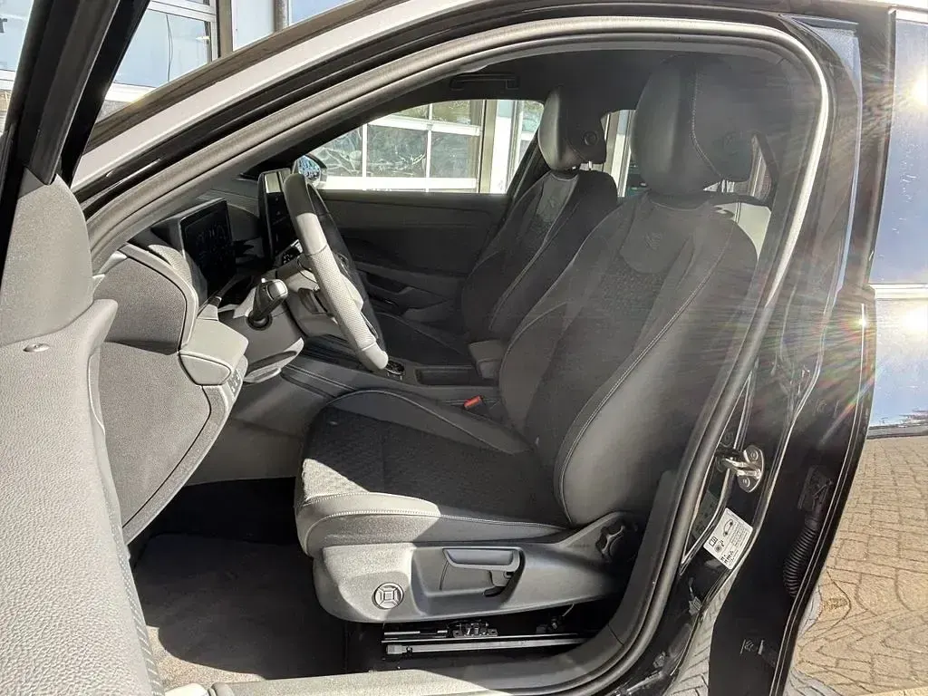Neu VW T-Roc R-line 150 PS (110 kW) 2026 Grenadillschwarz SUV