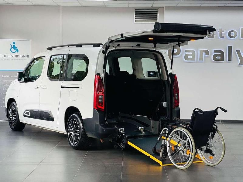 Lack weiss banquise/typ aussen Gebraucht 2019 Citroën Berlingo Feel Van / Kleinbus | 27.950 € - Bild 1/4