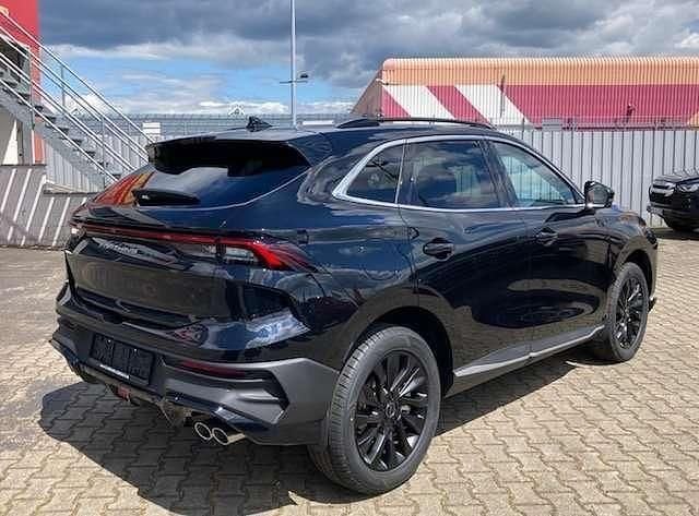 Neu DFSK Forthing 5 177 PS (130 kW) 2026 Schwarz SUV