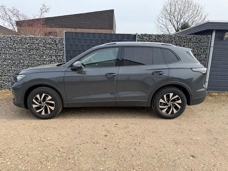 Neu VW Tiguan 150 PS (110 kW) 2026 Dolphin grey SUV