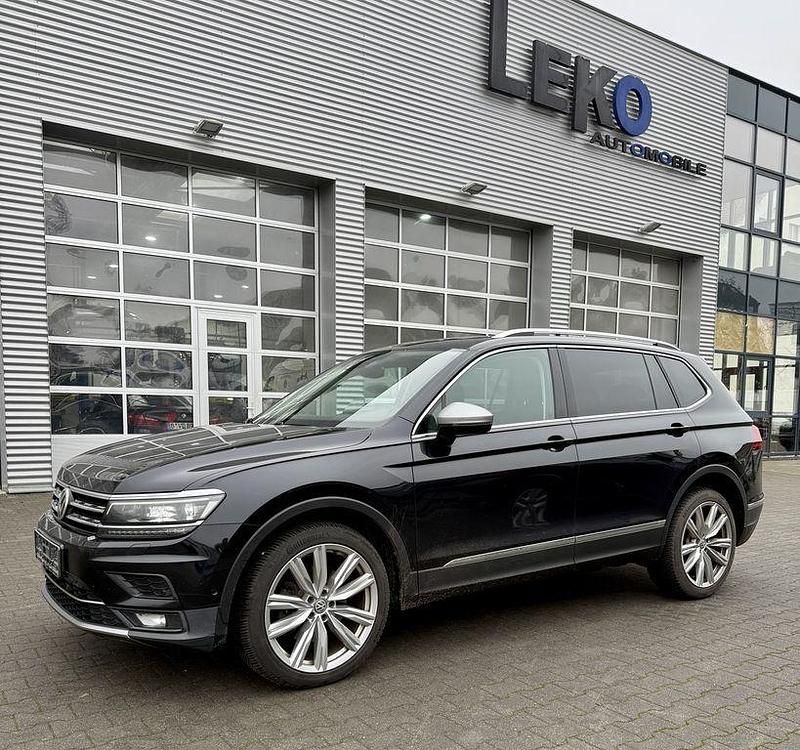 Schwarz Gebraucht 2018 VW Tiguan Allspace Highline SUV | 22.890 € (Fairer Preis) - Bild 1/4