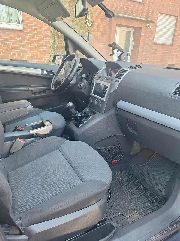 Gebraucht Opel Zafira 150 PS (110 kW) 2007 Blau Van / Kleinbus