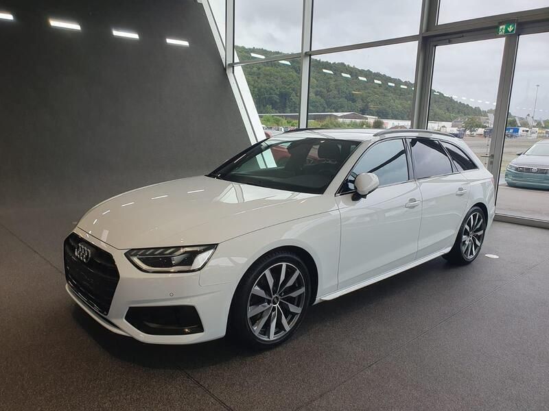 Weiß Gebraucht 2021 Audi A4 Advanced Kombi | 26.900 € (Fairer Preis) - Bild 1/4