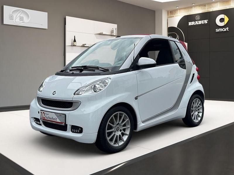 Weiß Gebraucht 2012 Smart ForTwo Cabrio Passion Cabrio | 6.988 € (Etwas zu teuer) - Bild 1/4