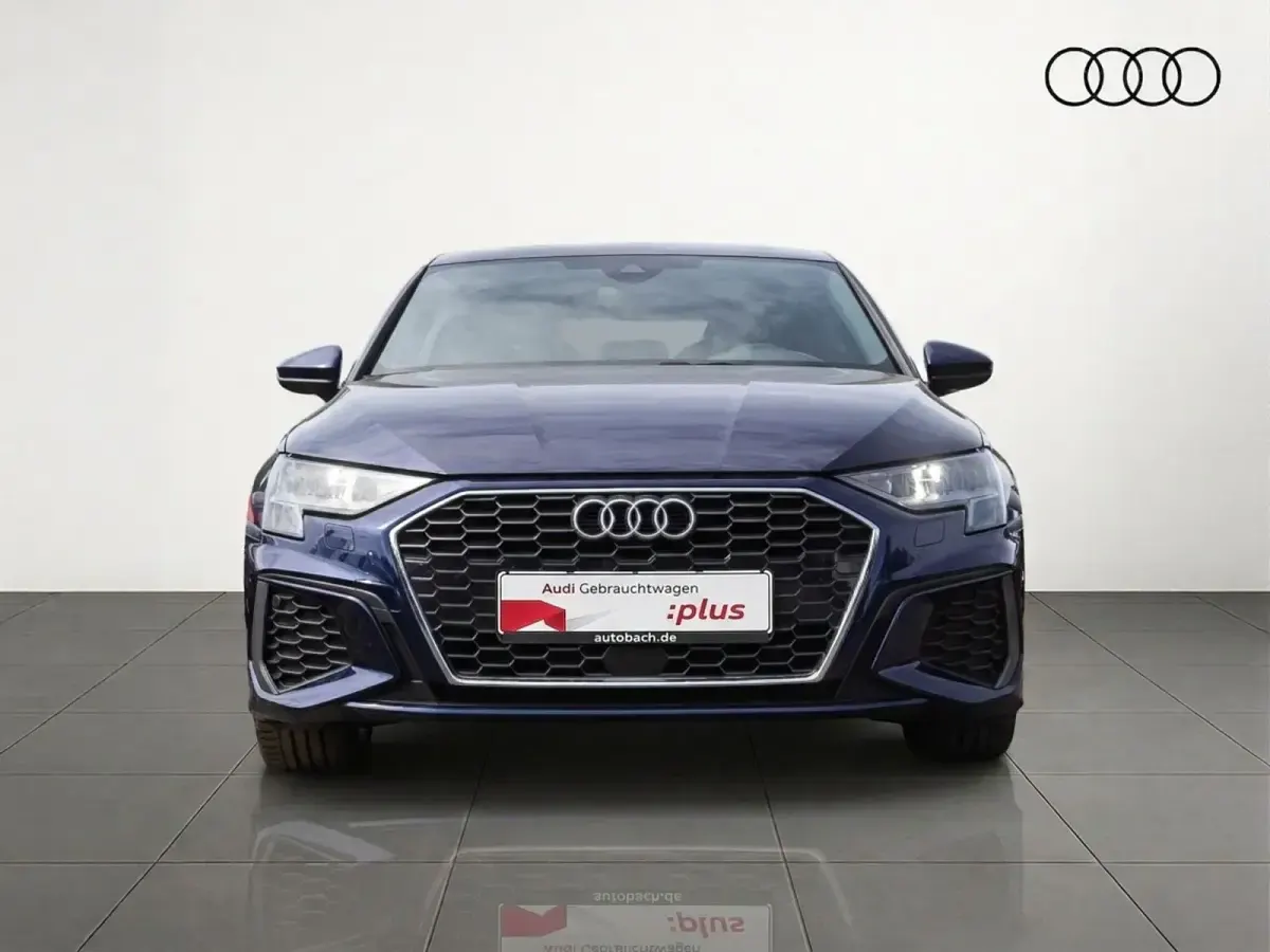 Gebraucht Audi A3 S-Line 150 PS (110 kW) 2023 Navarrablau metallic Limousine