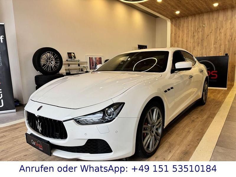 Weiß Gebraucht 2015 Maserati Ghibli Limousine | 29.999 € (Etwas zu teuer) - Bild 1/4