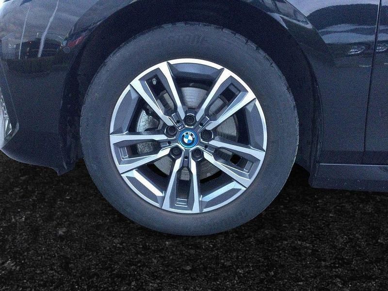Gebraucht BMW 225 Active Tourer Performance 245 PS (180 kW) 2022 Schwarz Van / Kleinbus