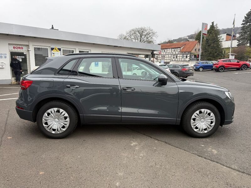 Gebraucht Audi Q3 150 PS (110 kW) 2022 Grau SUV