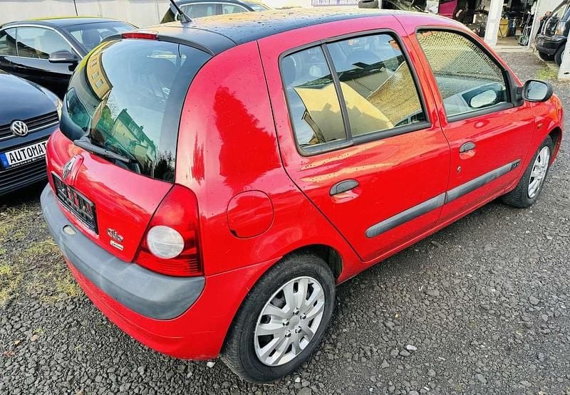 Gebraucht Renault Clio II Expression 98 PS (72 kW) 2002 Hellrot Kleinwagen