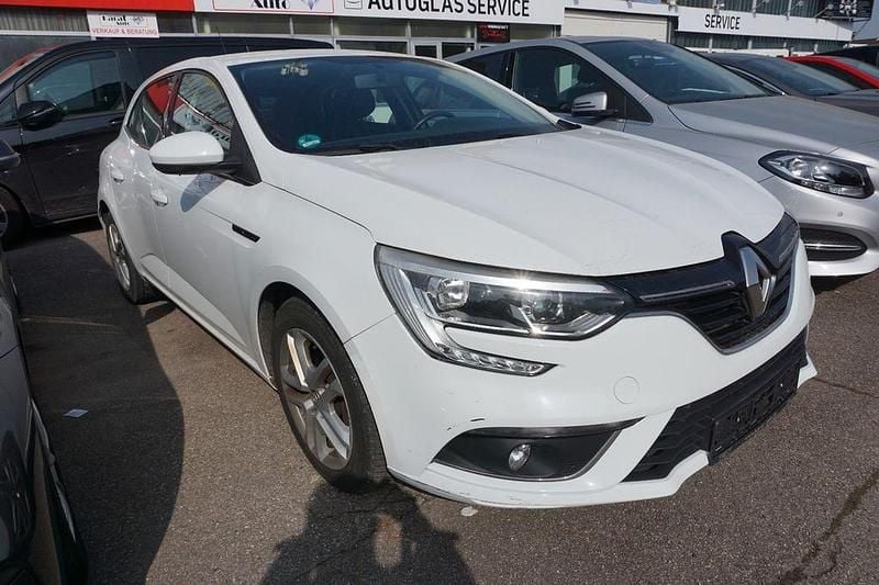 Gebraucht Renault Mégane IV Experience 101 PS (74 kW) 2016 Weiß Limousine