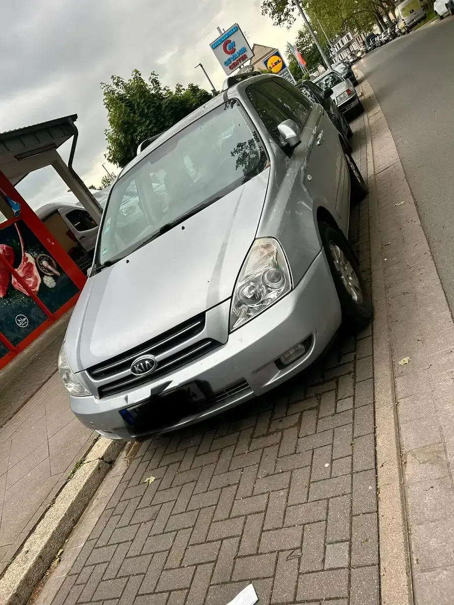 Brugt Kia Carnival 2009 Sølv MPV