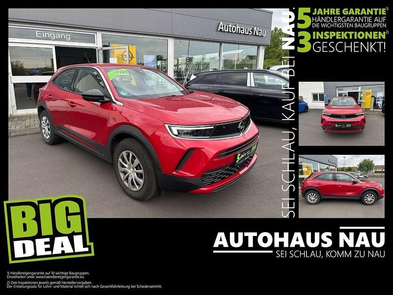Power rot/kosmos rot Gebraucht 2022 Opel Mokka SUV | 17.490 € (Fairer Preis) - Bild 1/4