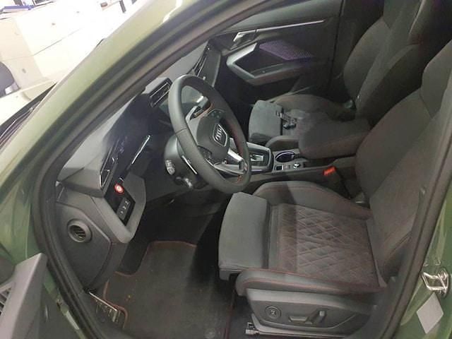 Gebraucht Audi S3 Ambiente 333 PS (244 kW) 2025 Distriktgrün metallic Limousine