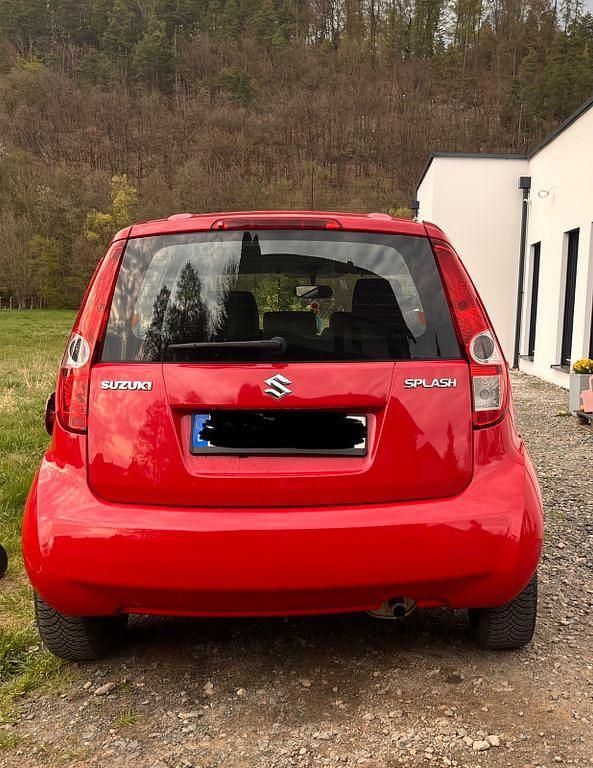 Gebraucht Suzuki Splash 65 PS (47 kW) 2009 Rot Kleinwagen