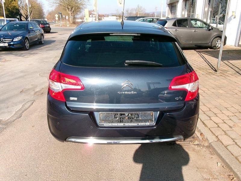 Gebraucht Citroën C4 Business Class 114 PS (83 kW) 2014 Blau Limousine