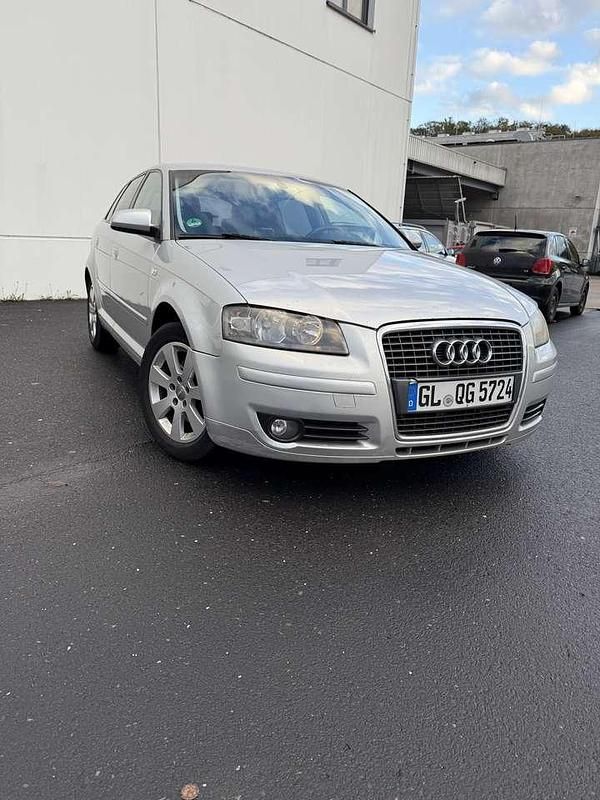 Grau Gebraucht 2006 Audi A3 Ambition Kleinwagen | 2.499 € (Guter Preis) - Bild 1/4