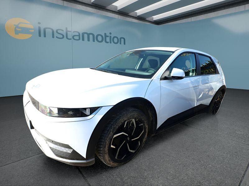 Weiß Gebraucht 2022 Hyundai Ioniq 6 Limousine | 26.299 € (Fairer Preis) - Bild 1/4