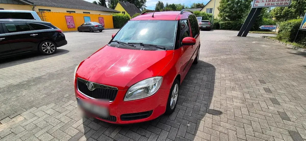 Gebraucht Skoda Roomster 105 PS (77 kW) 2009 Rot Van / Kleinbus