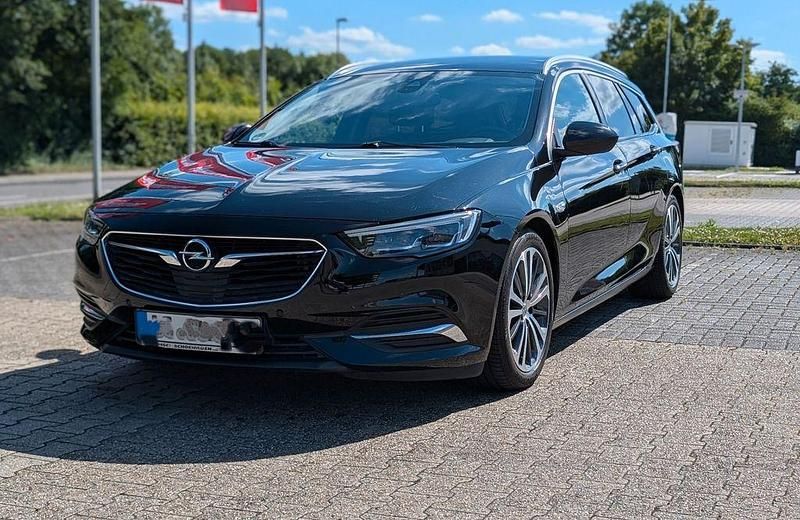Schwarz Gebraucht 2019 Opel Insignia Ultimate Kombi | 20.500 € (Teuer) - Bild 1/4
