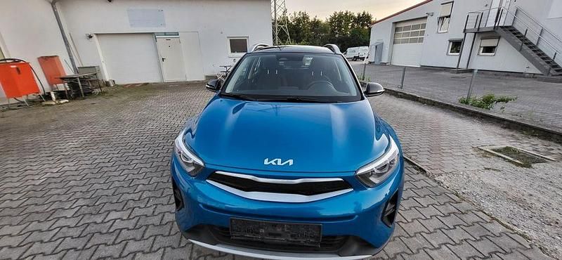 Gebraucht 2023 Kia Stonic Vision SUV | 16.990 € (Superpreis) - Bild 1/4