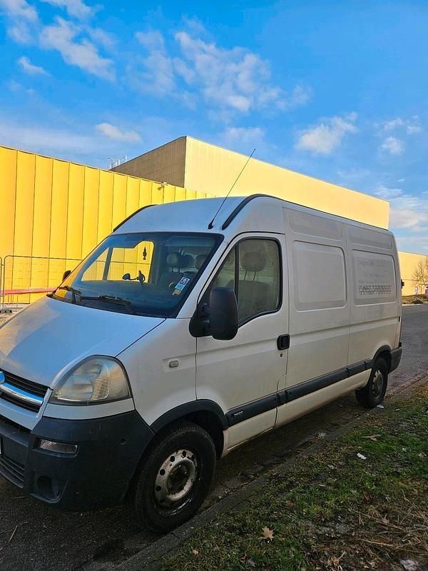 Gebraucht Opel Movano 131 PS (96 kW) 2007 Weiß Van / Kleinbus