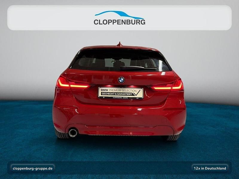 Gebraucht BMW 118 Sport Line 136 PS (100 kW) 2023 Melbourne red Kleinwagen