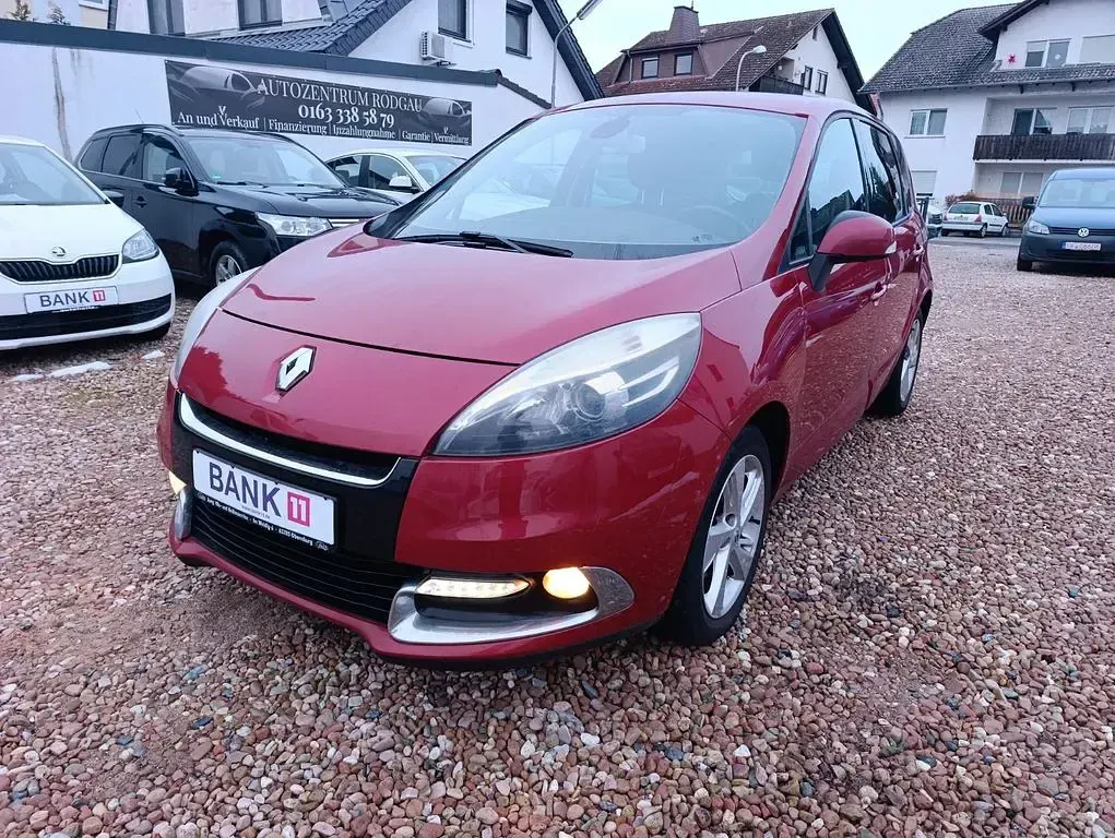 Gebraucht Renault Scenic E-Tech 140 PS (102 kW) 2013 Rot Limousine