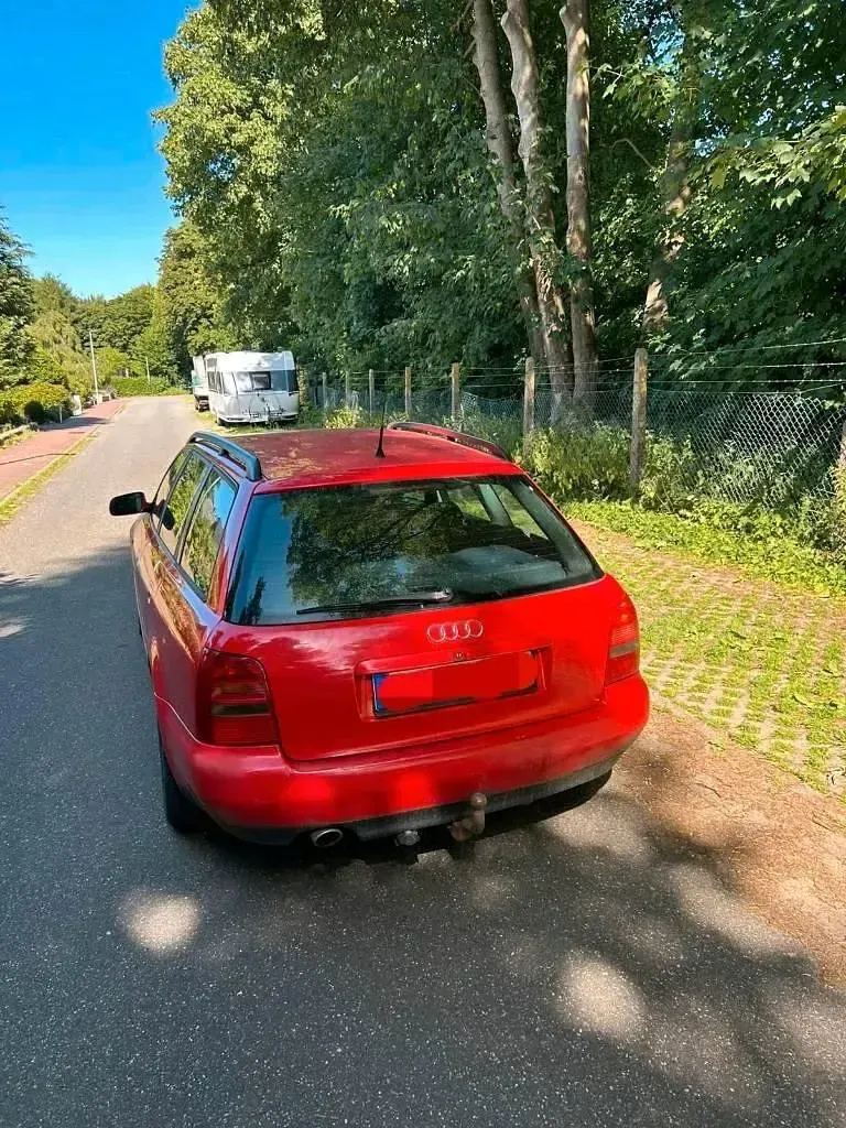 Gebraucht Audi A4 100 PS (73 kW) 1999 Rot Kombi