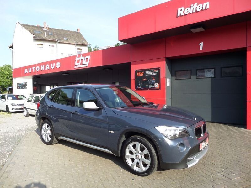 Blau Gebraucht 2012 BMW X1 SUV | 9.990 € (Fairer Preis) - Bild 1/4