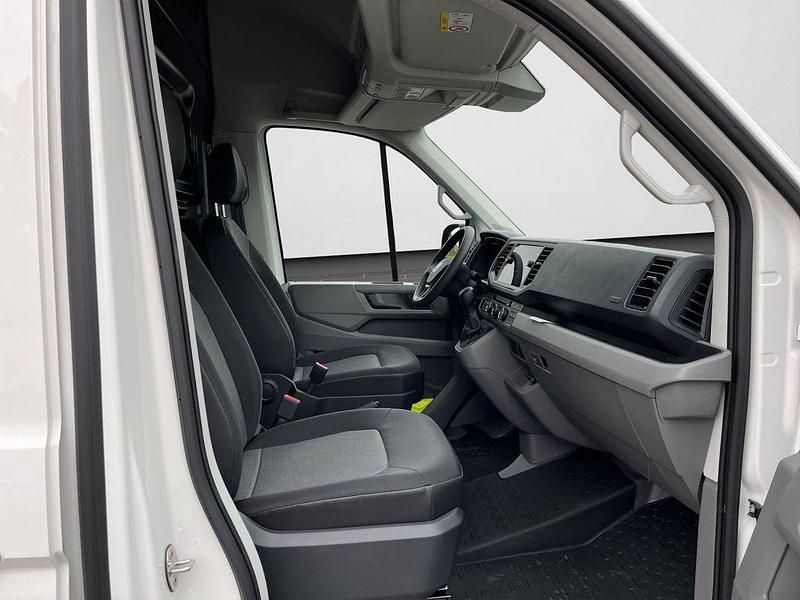 Gebraucht VW Crafter 177 PS (130 kW) 2025 Weiß Van