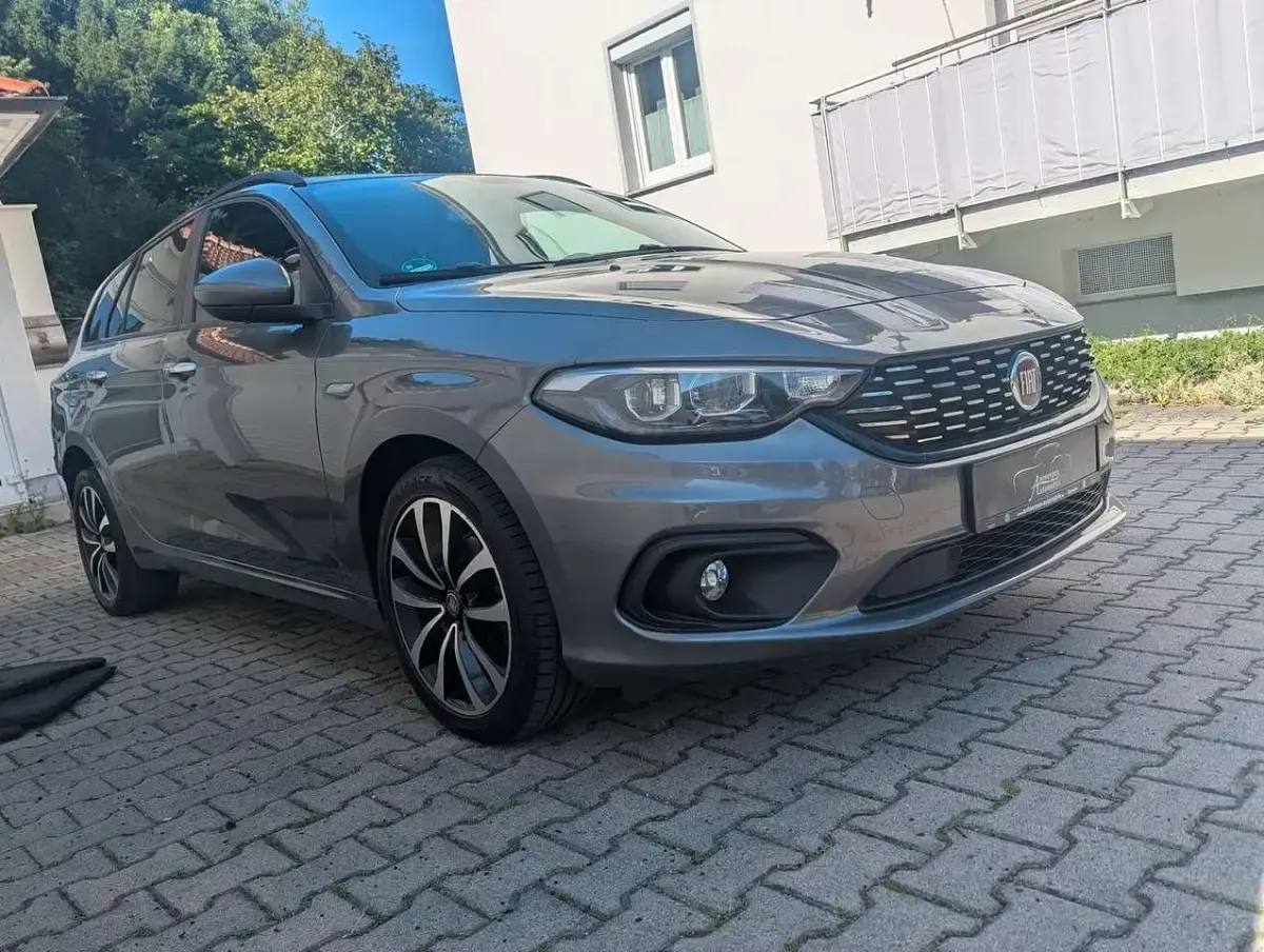 Gebraucht Fiat Tipo Lounge 120 PS (88 kW) 2020 Grau Kombi
