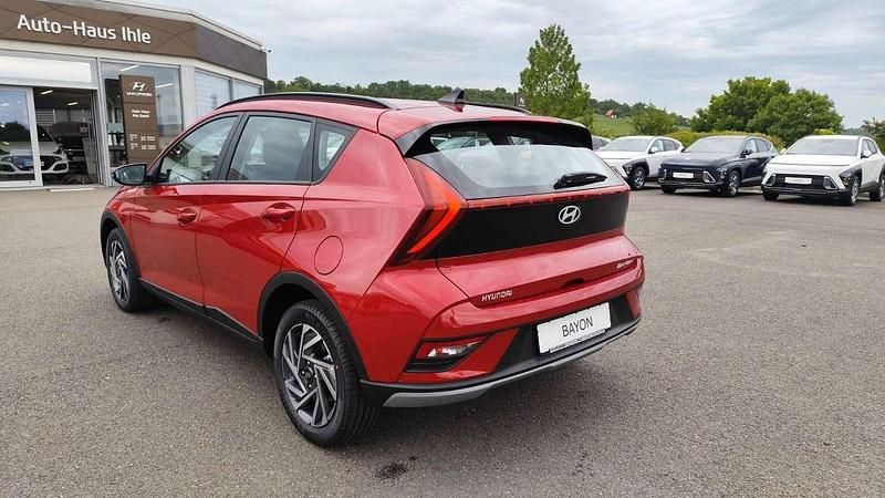Gebraucht Hyundai Bayon Trend 101 PS (74 kW) 2025 Rot SUV