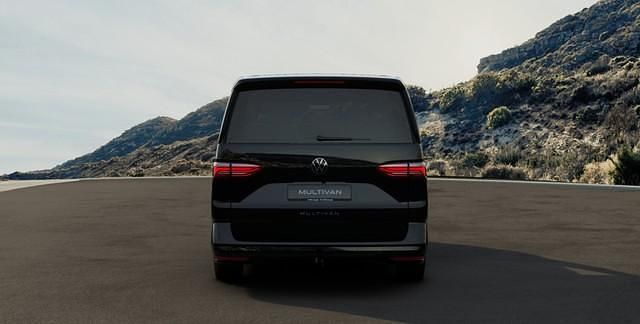 Neu VW Multivan 204 PS (150 kW) 2025 Deep black perleffekt Van