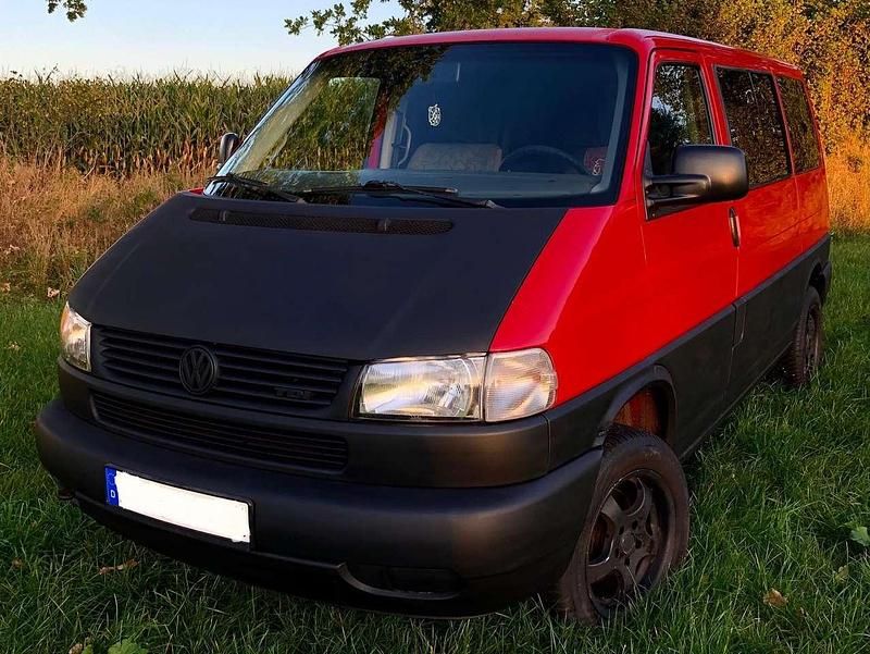 Second-hand VW T4 102 CP (75 kW) 1996 Roșu Van