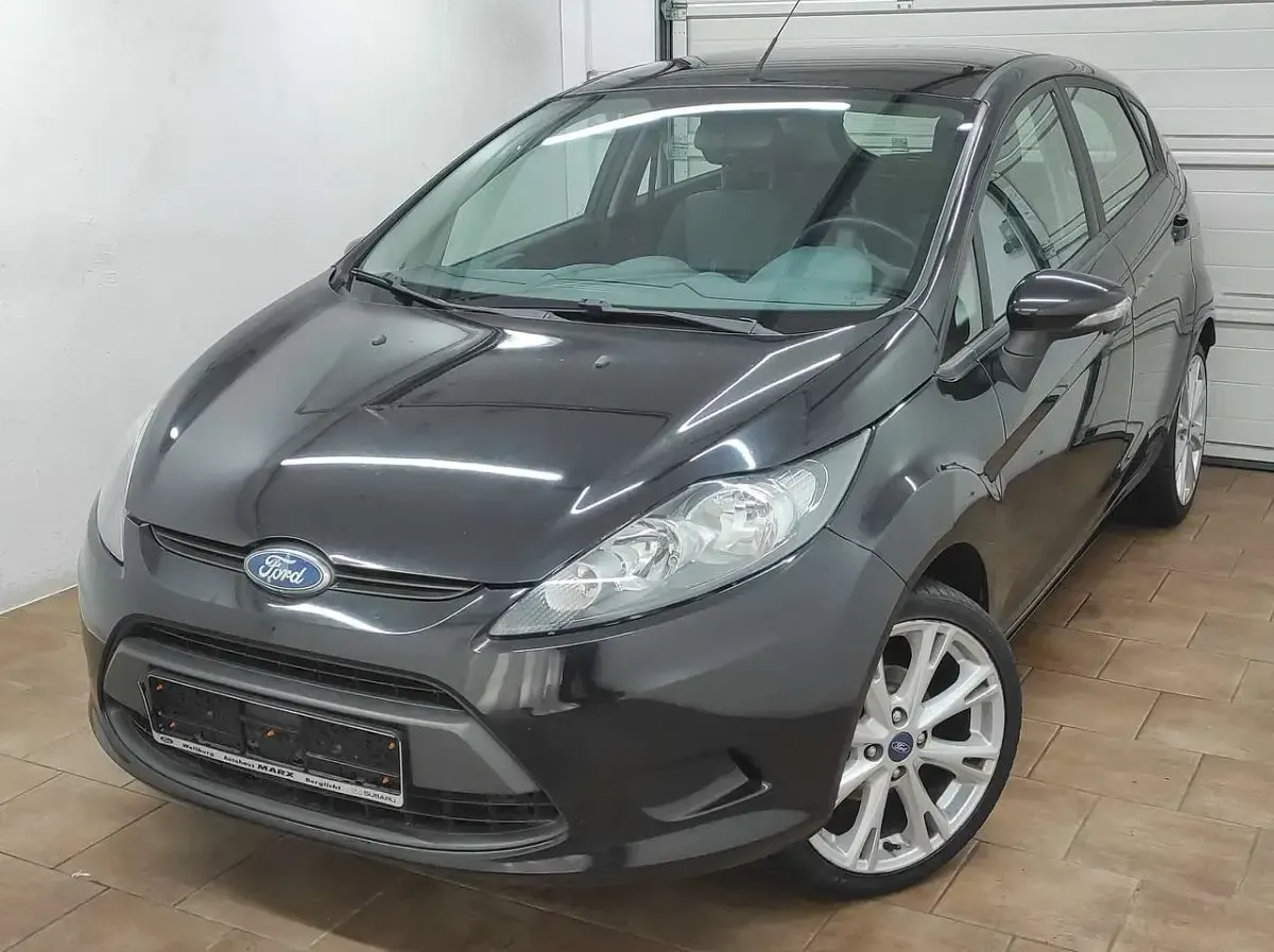 Używany Ford Fiesta 82 KM (60 kW) 2010 Czarny Hatchback