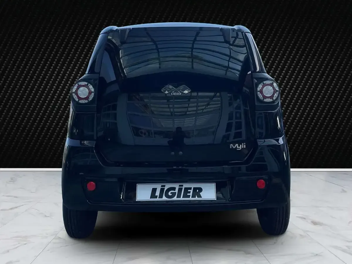 Gebraucht Ligier Myli 11 kW (16 PS) 2025 Schwarz Kleinwagen