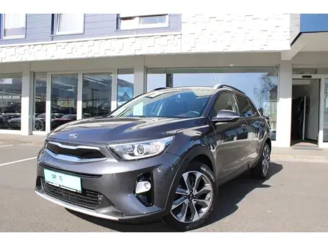 Grau Gebraucht 2018 Kia Stonic Vision SUV | 14.500 € (Fairer Preis) - Bild 1/4
