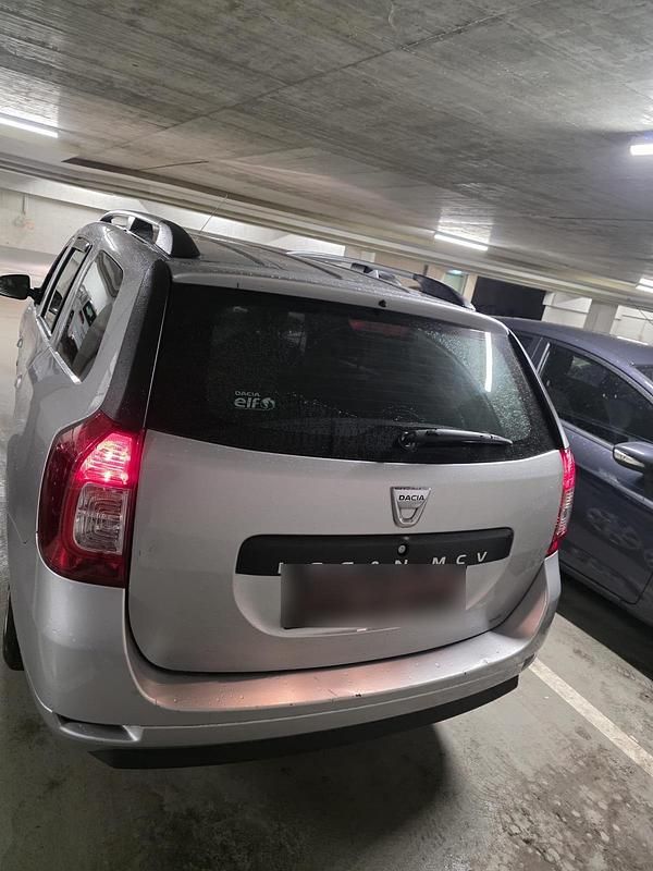 Gebraucht Dacia Logan 90 PS (66 kW) 2016 Silber Kombi