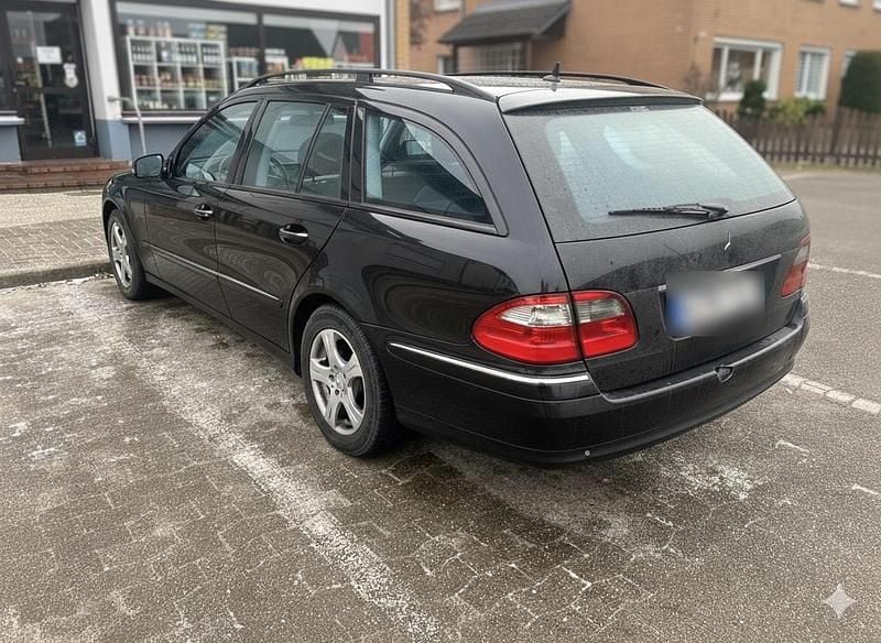 Gebraucht Mercedes E280 190 PS (139 kW) 2006 Schwarz Kombi