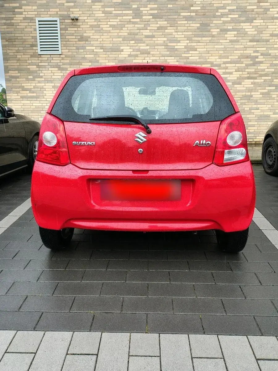 Usata Suzuki Alto 68 CV (50 kW) 2009 Rosso Utilitaria