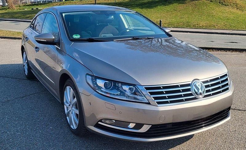 Usado VW CC 140 CV (102 kW) 2013 Plateado Berlina