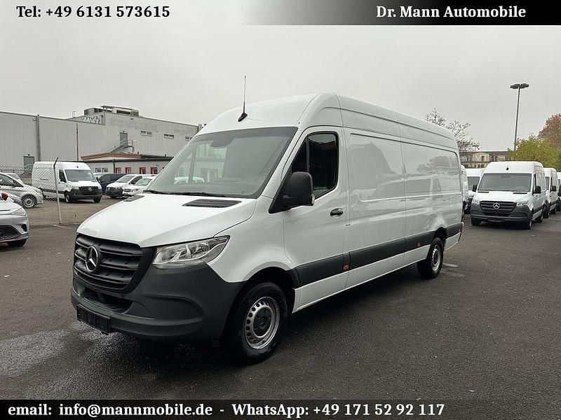Arktikweiss Gebraucht 2023 Mercedes Sprinter Van | 37.961 € (Fairer Preis) - Bild 1/4