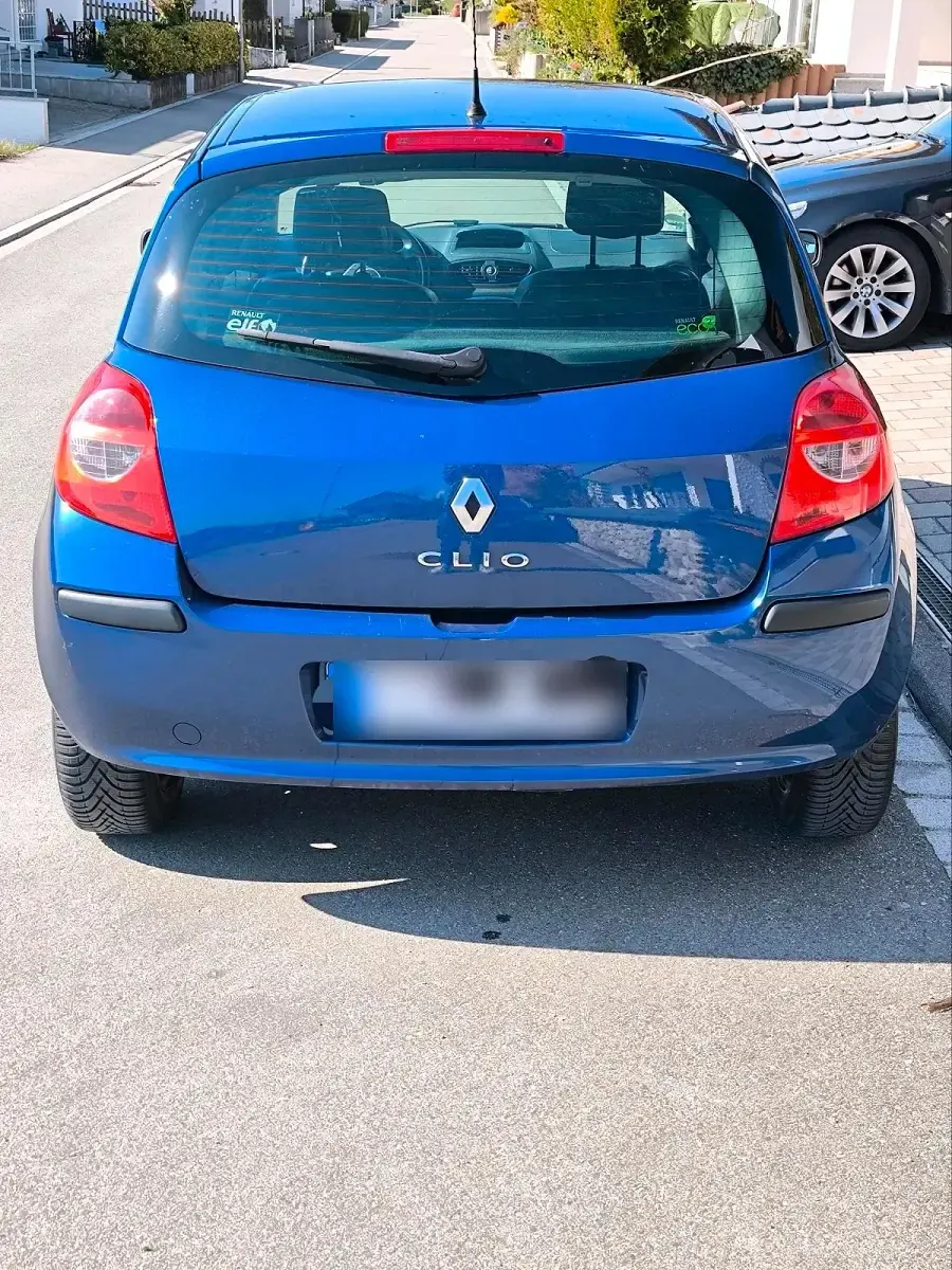 Usata Renault Clio II 100 CV (73 kW) 2009 Blu Utilitaria