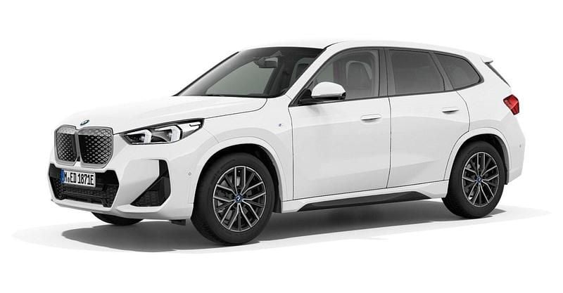 Weiß Gebraucht 2024 BMW iX1 Luxury Line SUV | 46.775 € (Teuer) - Bild 1/4