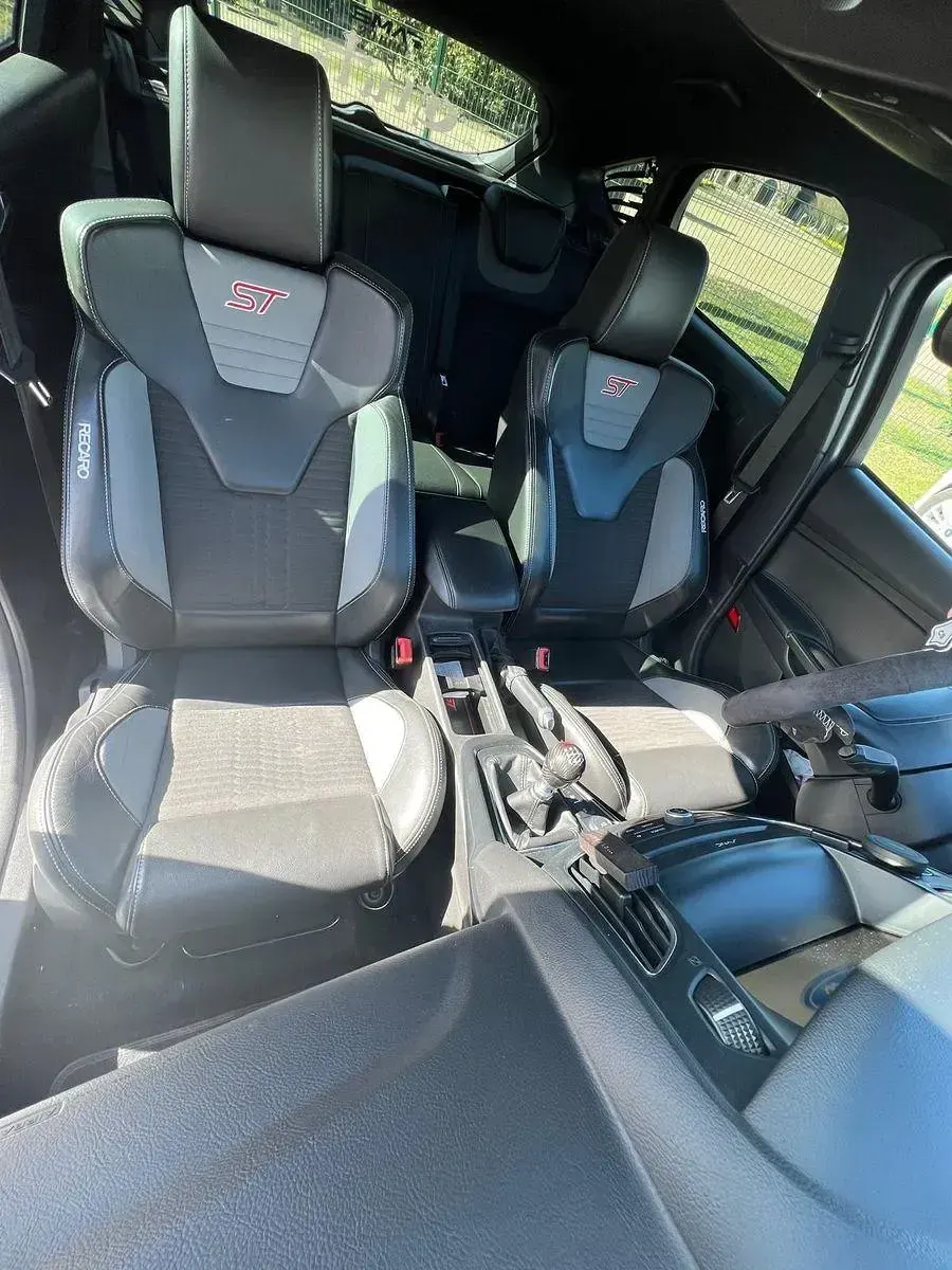 Gebraucht Ford Focus ST 250 PS (183 kW) 2016 Weiß Limousine